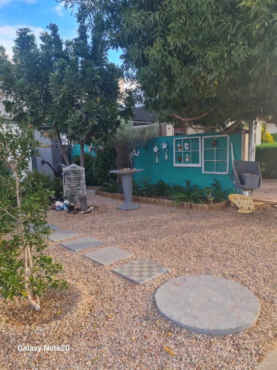 3 Bedroom Property for Sale in Oudtshoorn Central Western Cape